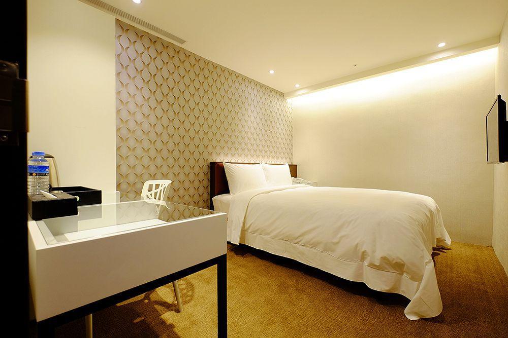 Hotel Puri Taipei Station Branch Extérieur photo